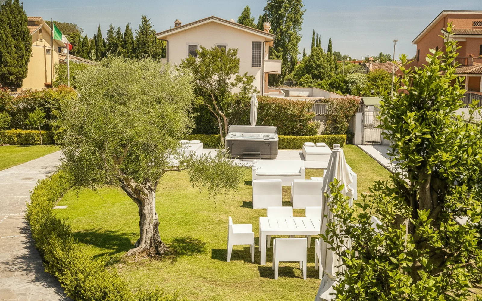 Esterni di Villa Karina, Roma (Lazio) (foto 31)